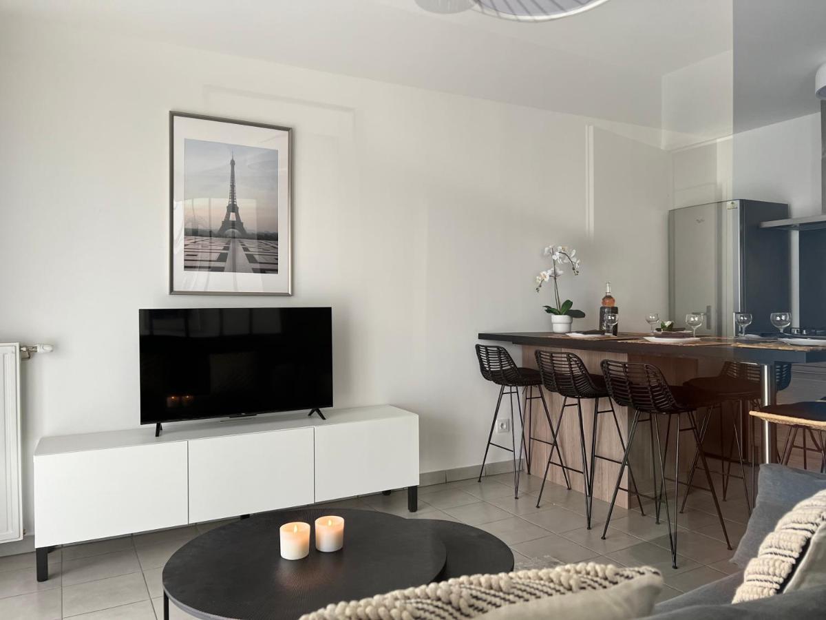 Le Jardin De L'arena - T3 Design - Jardin Prive - Garage Sur Demande - Proche Eurexpo, Groupama Stadium, Ldlc Arena Apartment Decines-Charpieu